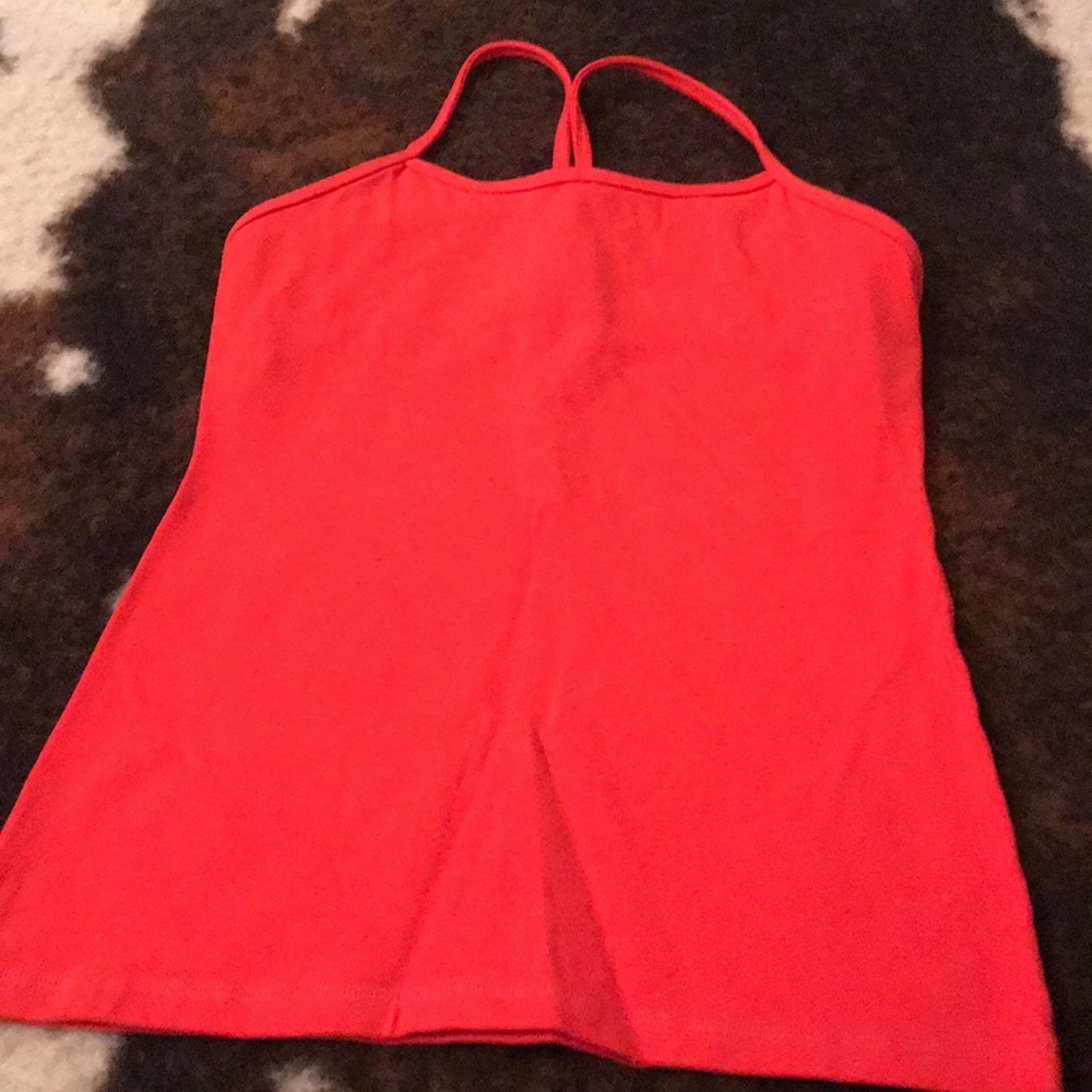 Lululemon workout top with shelf bra